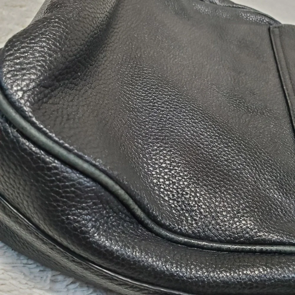 Kate Spade Black Leather Purse Crossbody Bag  Classic Luxury Minimalist Timeless